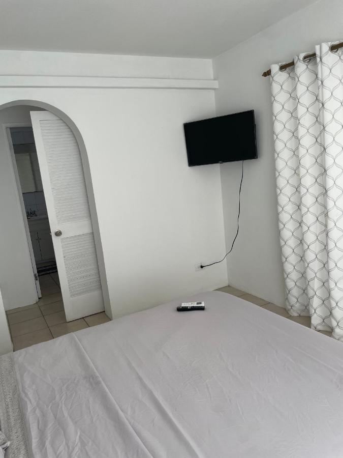Petals Lovely Beach Villa St. John's ภายนอก รูปภาพ